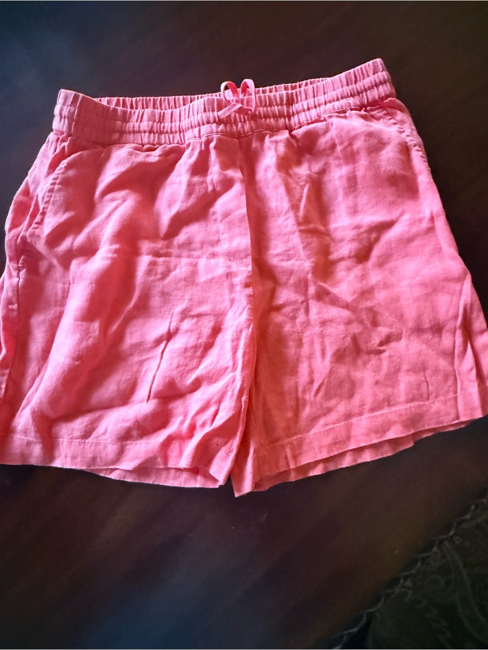 McLaughlin Coral Linen shorts. Size S Elastic waist plus tie. Pockets. 5” inseam